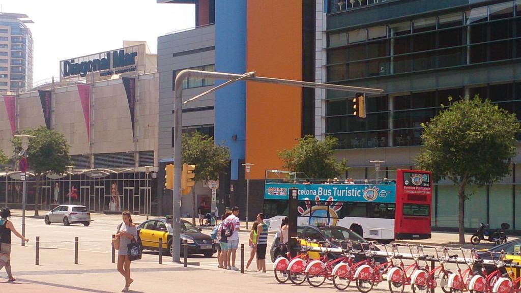 Appartamento Torre Forum Sant Adrià de Besòs Esterno foto